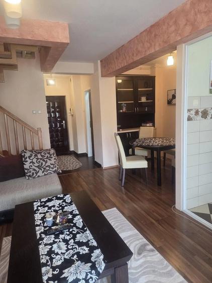 Apartament cu 3 camere decomandat în Tudor