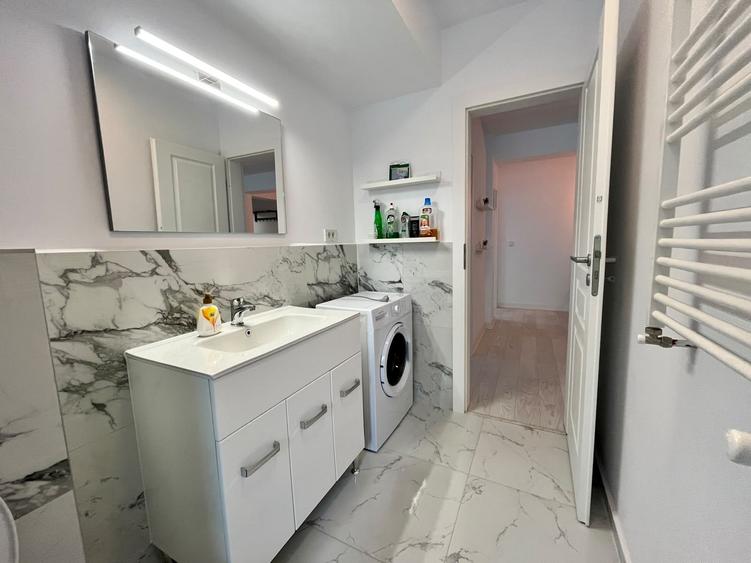 Apartament cu 2 camere semidecomandat în Valea Adâncă