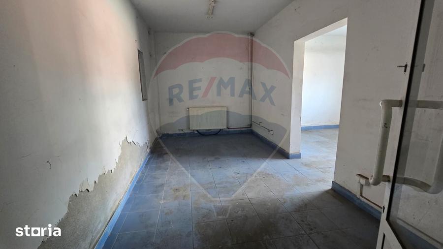 Spațiu comercial, de 729 mp, în Central