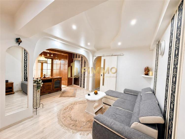 Apartament cu 3 camere semidecomandat, mobilat în George Enescu