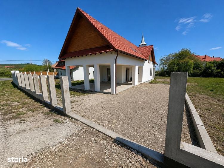 Casă cu 4 camere în Aiton