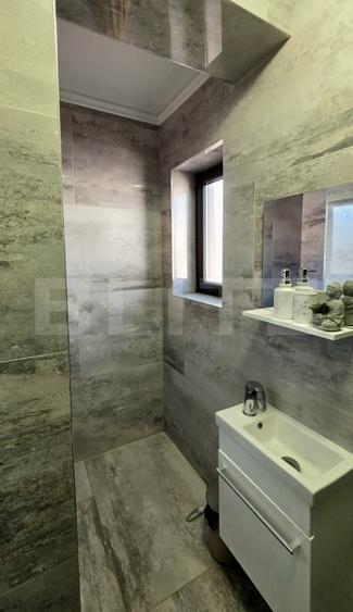Duplex cu 4 camere cu Canalizare în Giroc