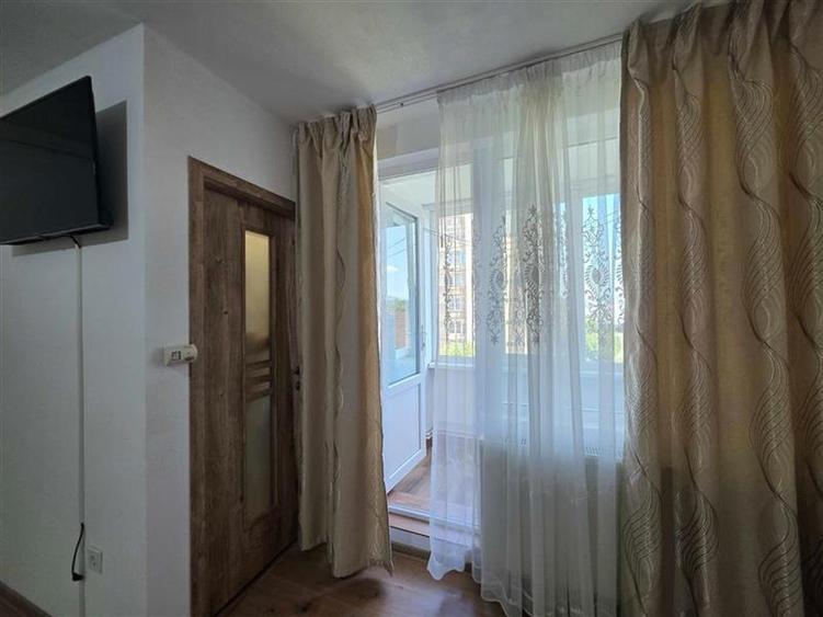 Garsonieră semidecomandată în 13 Decembrie
