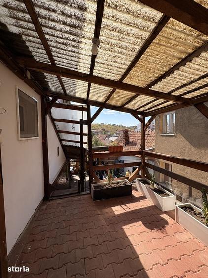 Casă cu 3 camere cu Teren 250 Mp în Spitalul Județean
