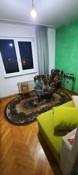 Apartament cu 3 camere circular în Dâmbu Pietros