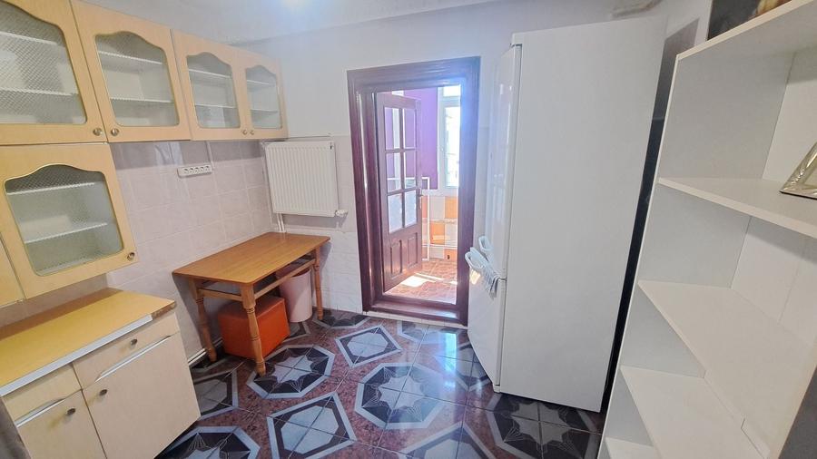 Apartament cu 2 camere decomandat în Călărași