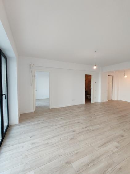 Apartament cu 2 camere semidecomandat în Sisești