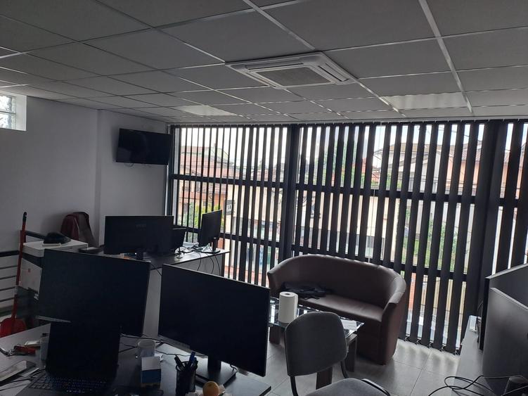 Spațiu comercial, de 20 mp, în Central