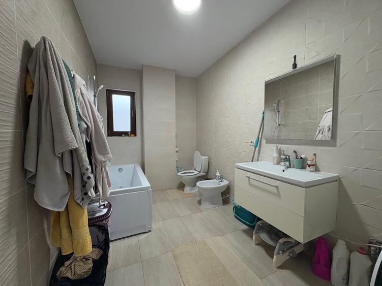 95900euro!!!Apartament superb, 2 camere,54mp, et 1/3,parcare!!! - 3