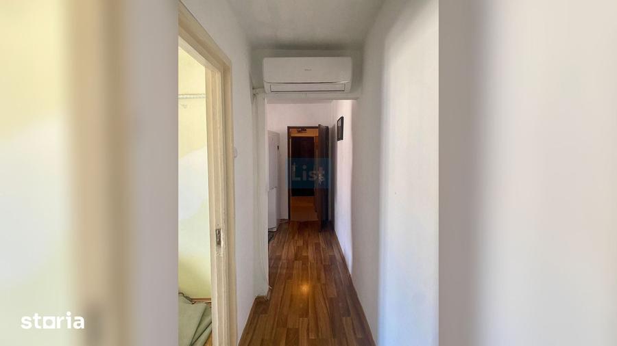 Apartament cu 3 camere semidecomandat în Central