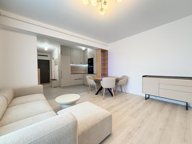 Apartament cu 3 camere decomandat, mobilat în Lipovei