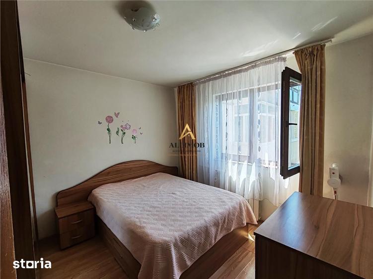 Apartament cu 3 camere decomandat în Vest