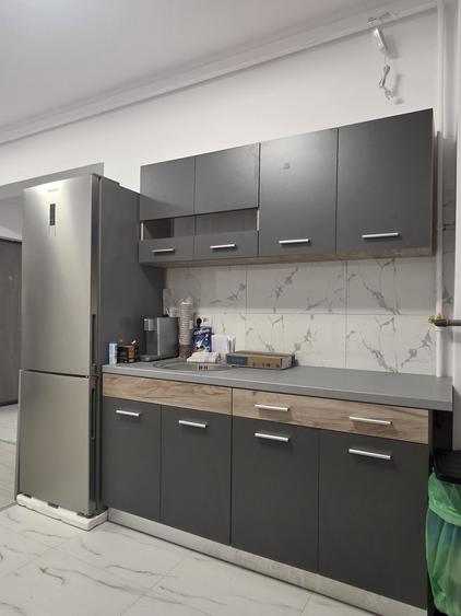 Apartament cu 2 camere decomandat în Roșu