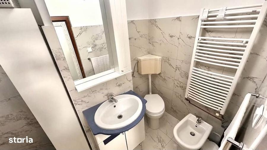 Apartament cu 2 camere decomandat în Banca Națională