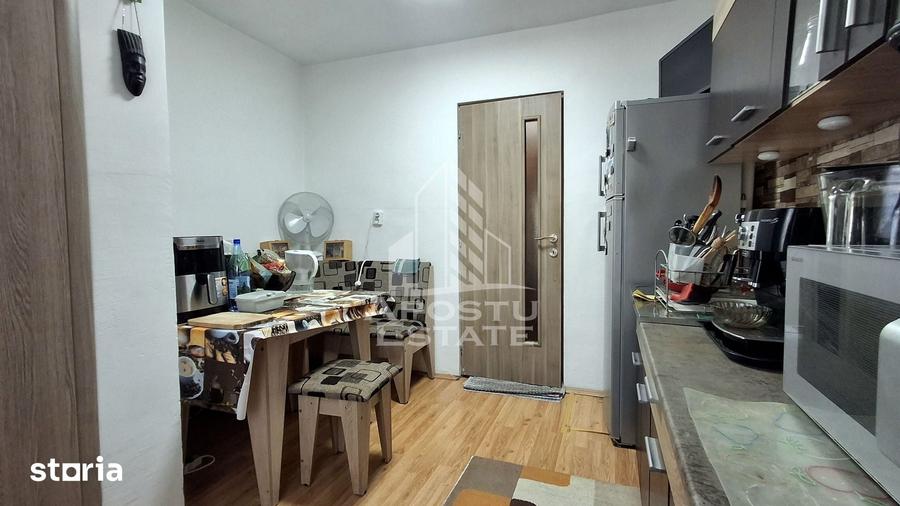 Apartament cu 2 camere semidecomandat în Micălaca
