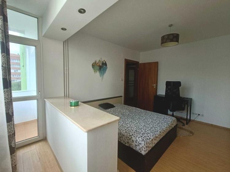 Apartament cu 2 camere semidecomandat, mobilat în Unirii