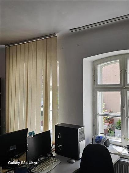 Spațiu comercial, de 75 mp, în 13 Decembrie