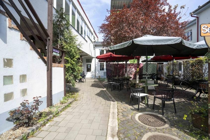 Spațiu comercial, de 2,240 mp, în Ultracentral