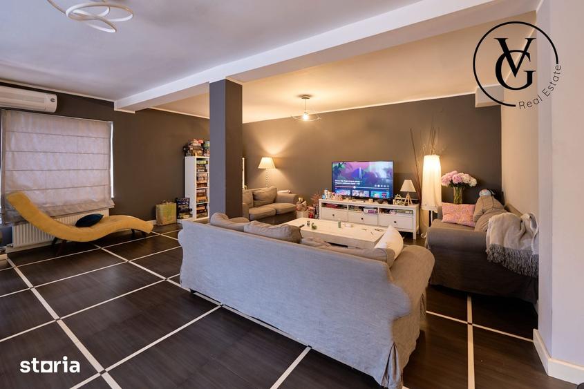 Casă cu 4 camere decomandat cu Teren 236 Mp în Central