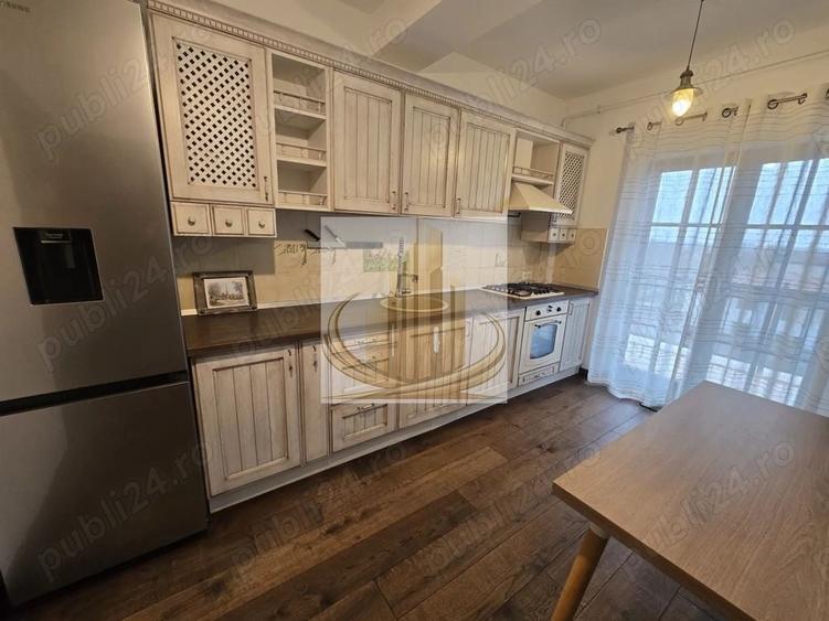Apartament cu 3 camere decomandat, mobilat în Ronaț
