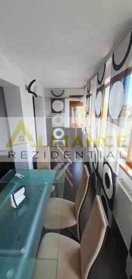 Apartament cu 5 camere decomandat, mobilat în Central