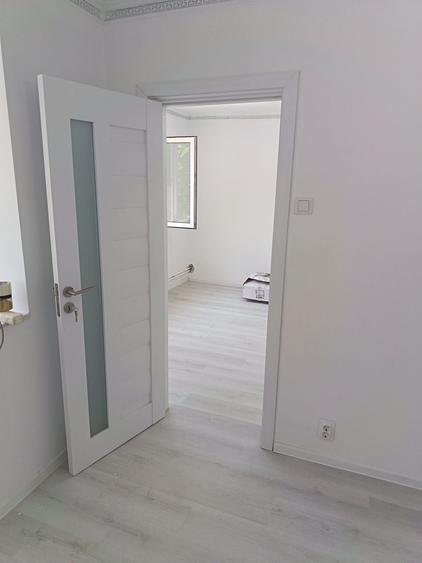Vind apartament 3 camere semidecomandat - 13