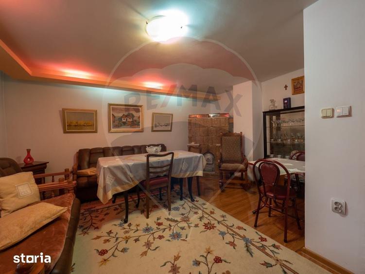 Casă cu 5 camere cu Teren 735 Mp în Volovăț
