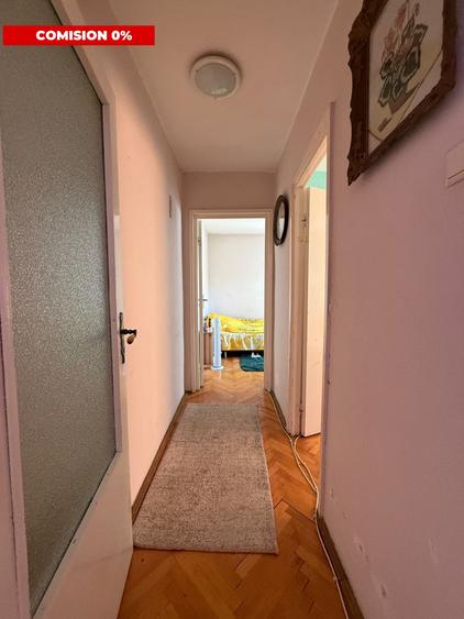 Apartament cu 3 camere semidecomandat în Cetății