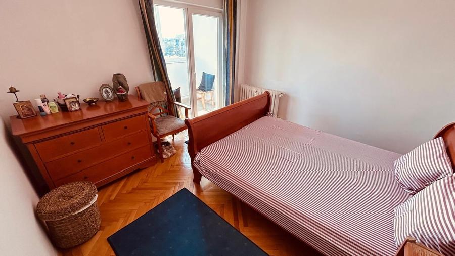 Apartament cu 2 camere semidecomandat în Iancului