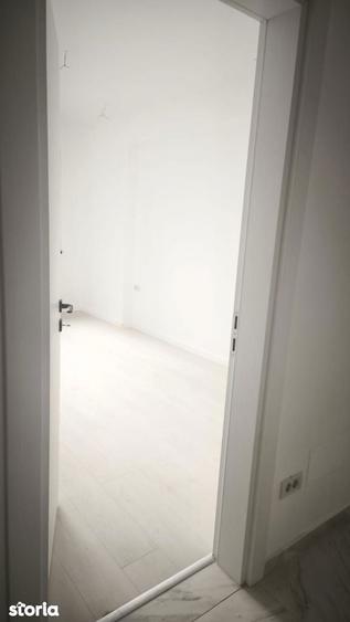 Apartament cu 3 camere în Metalurgiei