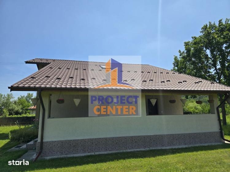 Casă cu 4 camere în Păduroiu din Vale