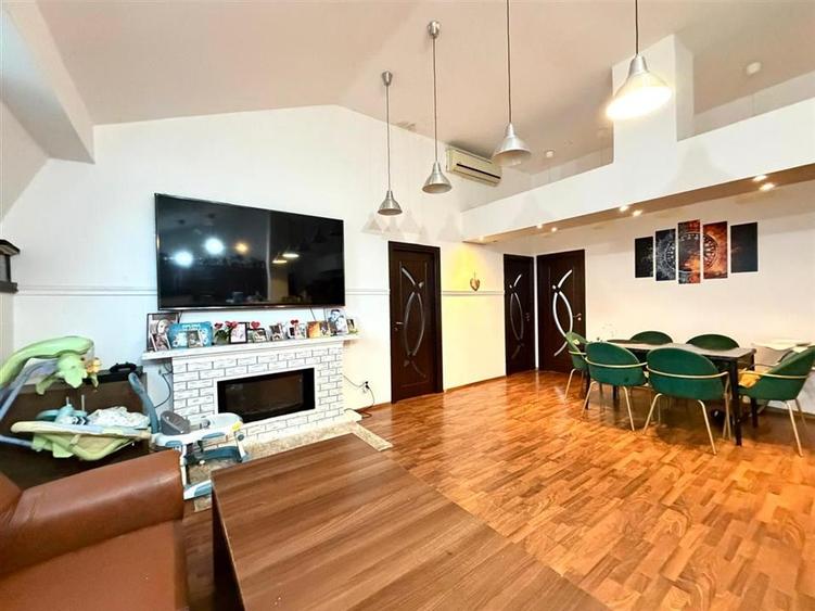 Apartament cu 3 camere decomandat în Rogerius