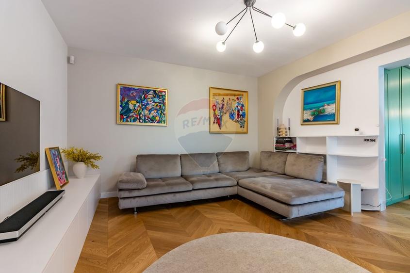 Vilă superba 7 camere, zona linistita, Bucurestii Noi - 3