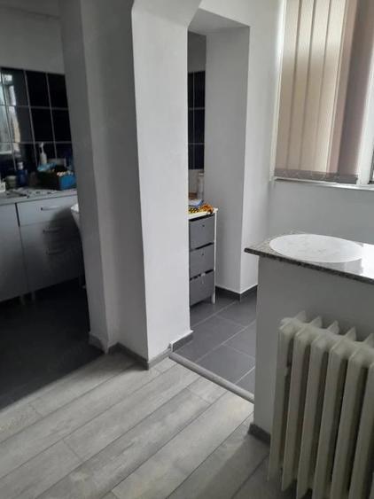 Garsonieră decomandată în Craiovei