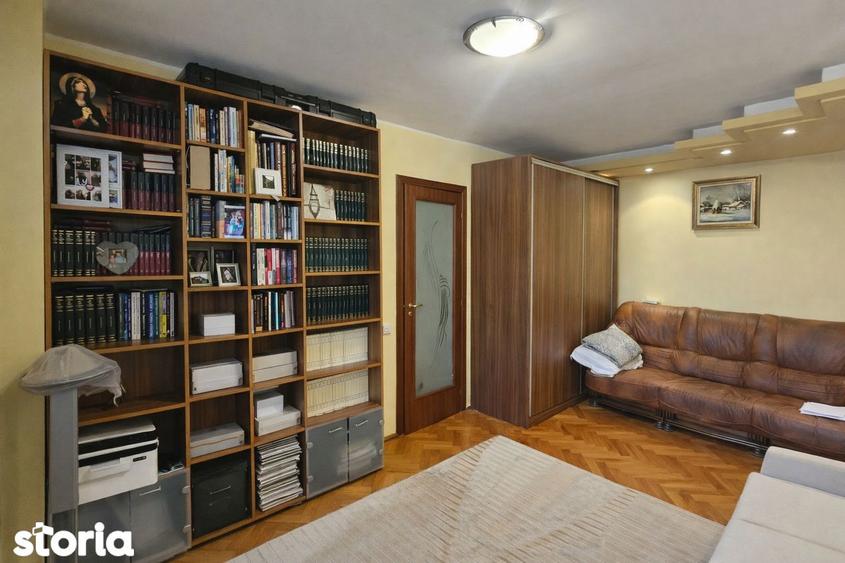 Apartament cu 3 camere decomandat, mobilat în Tineretului