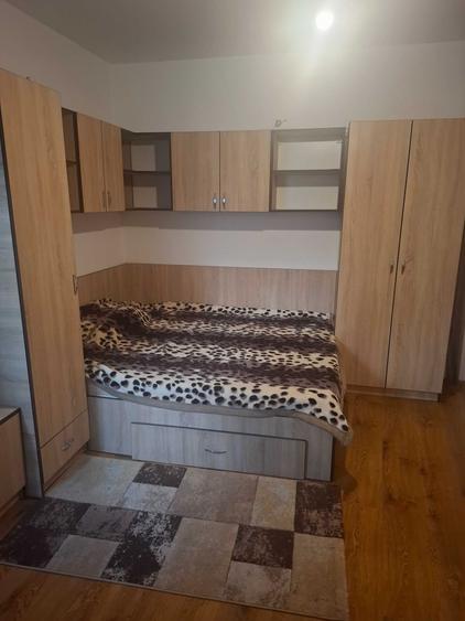 Garsonieră decomandată în Basarab