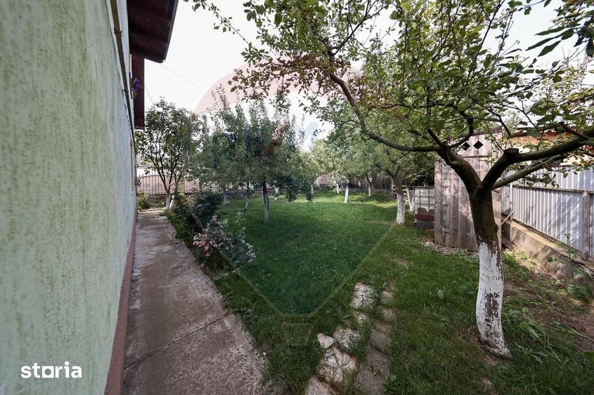 Casa cu gradina in zona Centrala Secele - 14