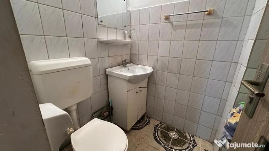 Apartament cu 3 camere decomandat în Unirii