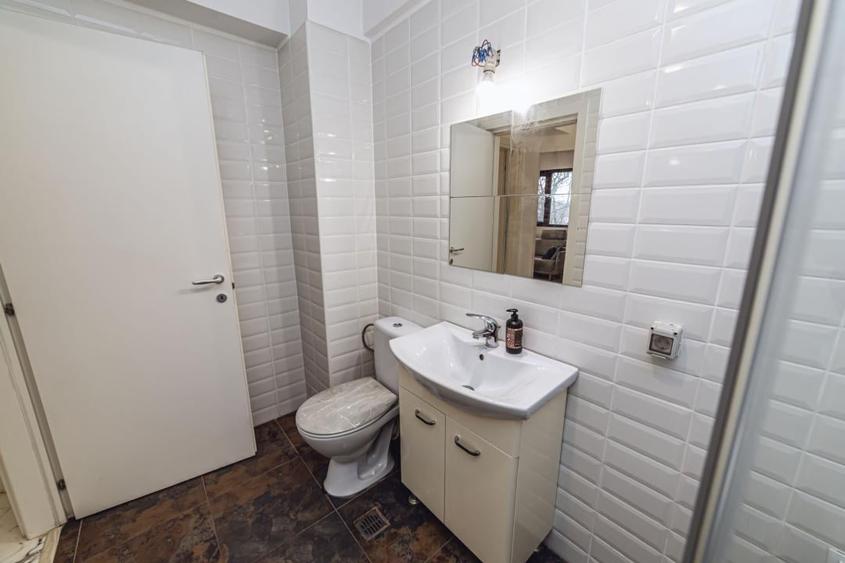Apartament cu 2 camere decomandat, mobilat în Bucureștii Noi