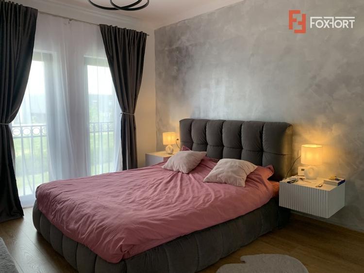 Apartament cu 3 camere decomandat, mobilat în Moșnița Nouă