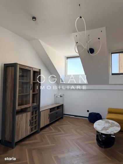 Apartament cu 3 camere semidecomandat în Turnișor