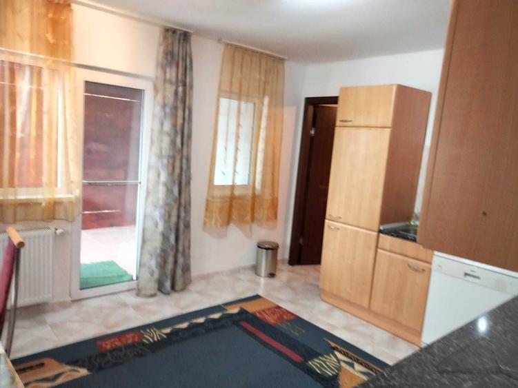 Casă cu 4 camere în Șagu