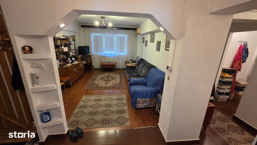 Apartament cu 4 camere în Central