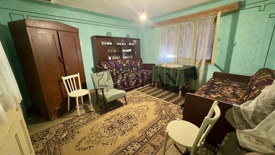 Casă cu 2 camere cu Teren 2015 Mp în Cricău