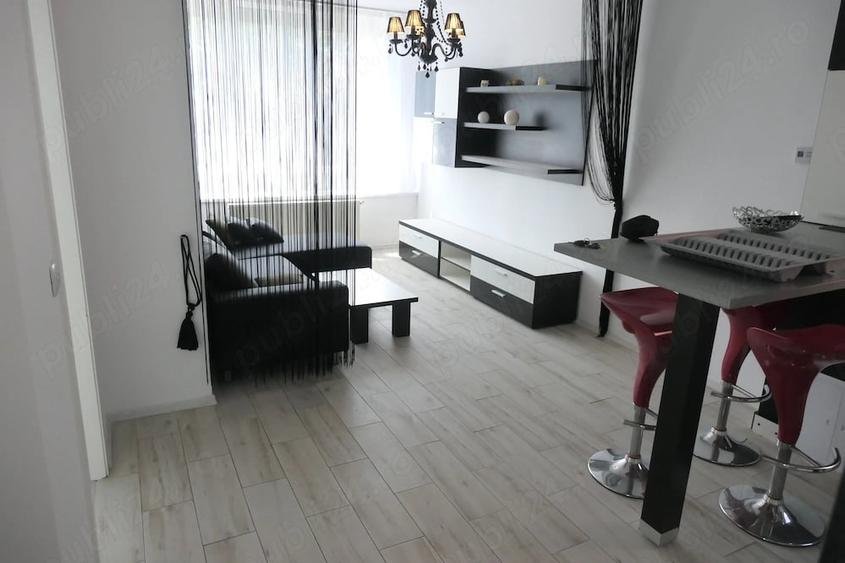 Apartament cu 2 camere decomandat în P-ța Spitalului