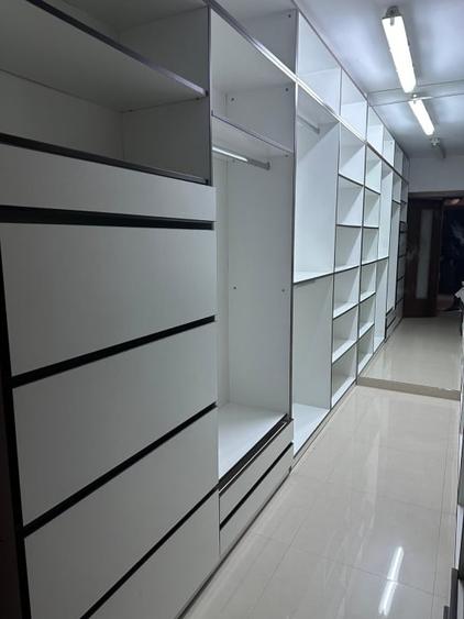 Apartament cu 2 camere decomandat, mobilat în