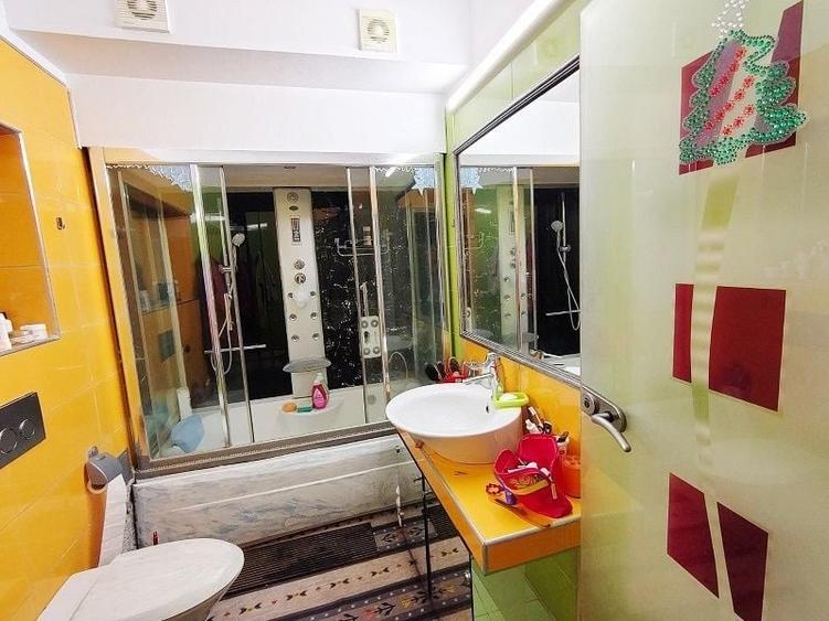 Apartament cu 3 camere semidecomandat, mobilat în Zorilor