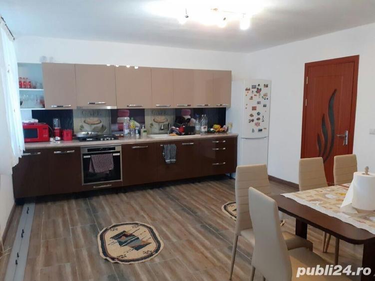 Casă cu 5 camere cu Teren 576 Mp în Mircea-Vodă