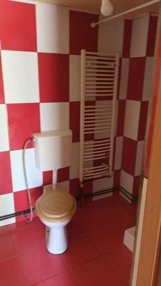 Casă cu 4 camere în Zăbrani