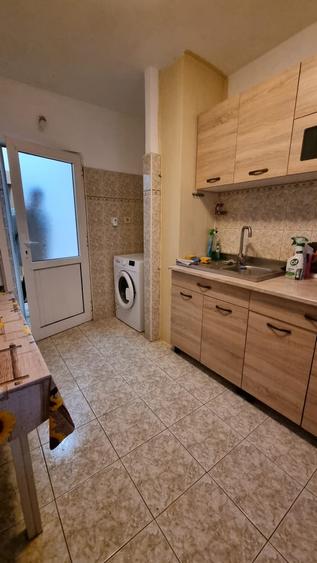Apartament cu 2 camere semidecomandat în Iancului